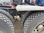 4 Underbody - Truck with 