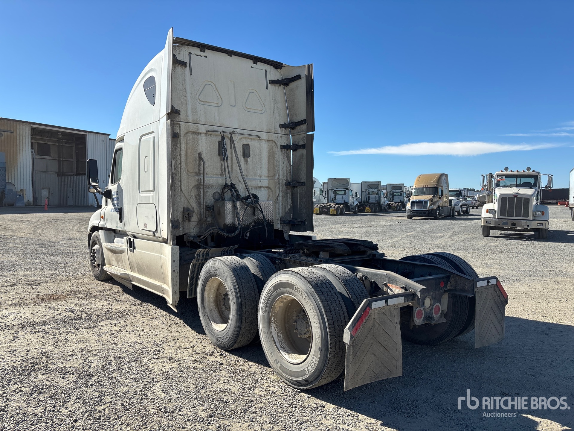 Aspect général with Image, coin arrière gauche