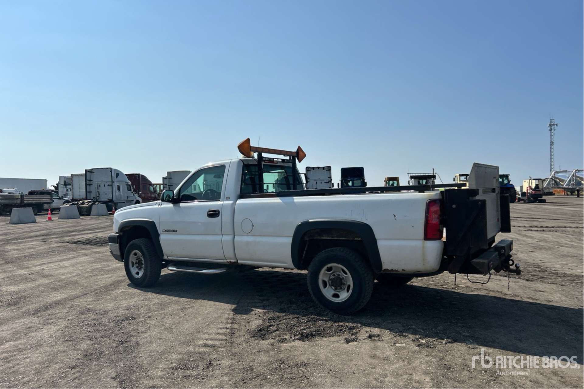 General Appearance with Picture, Left Rear Corner