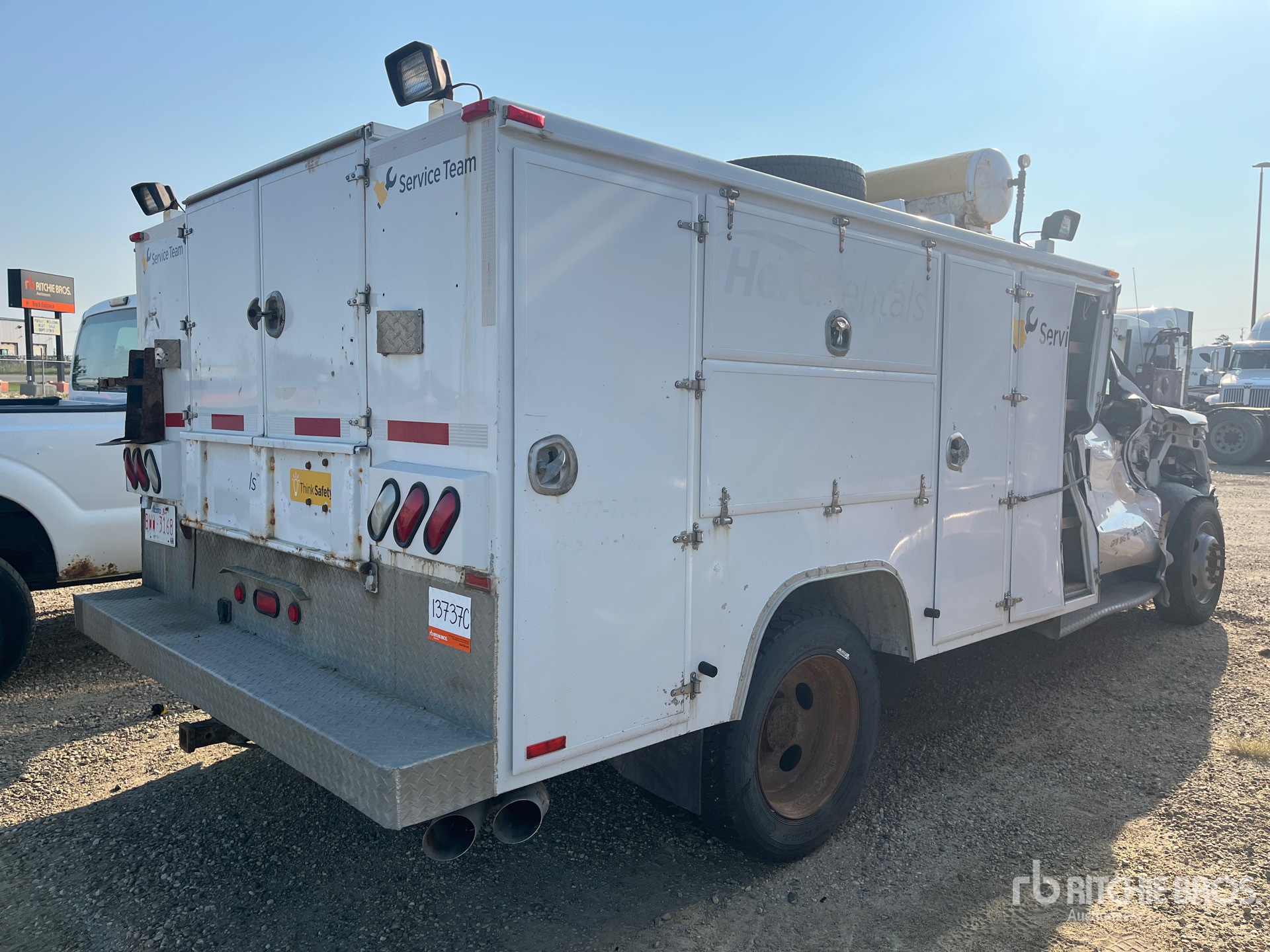 General Appearance with Picture, Right Rear Corner