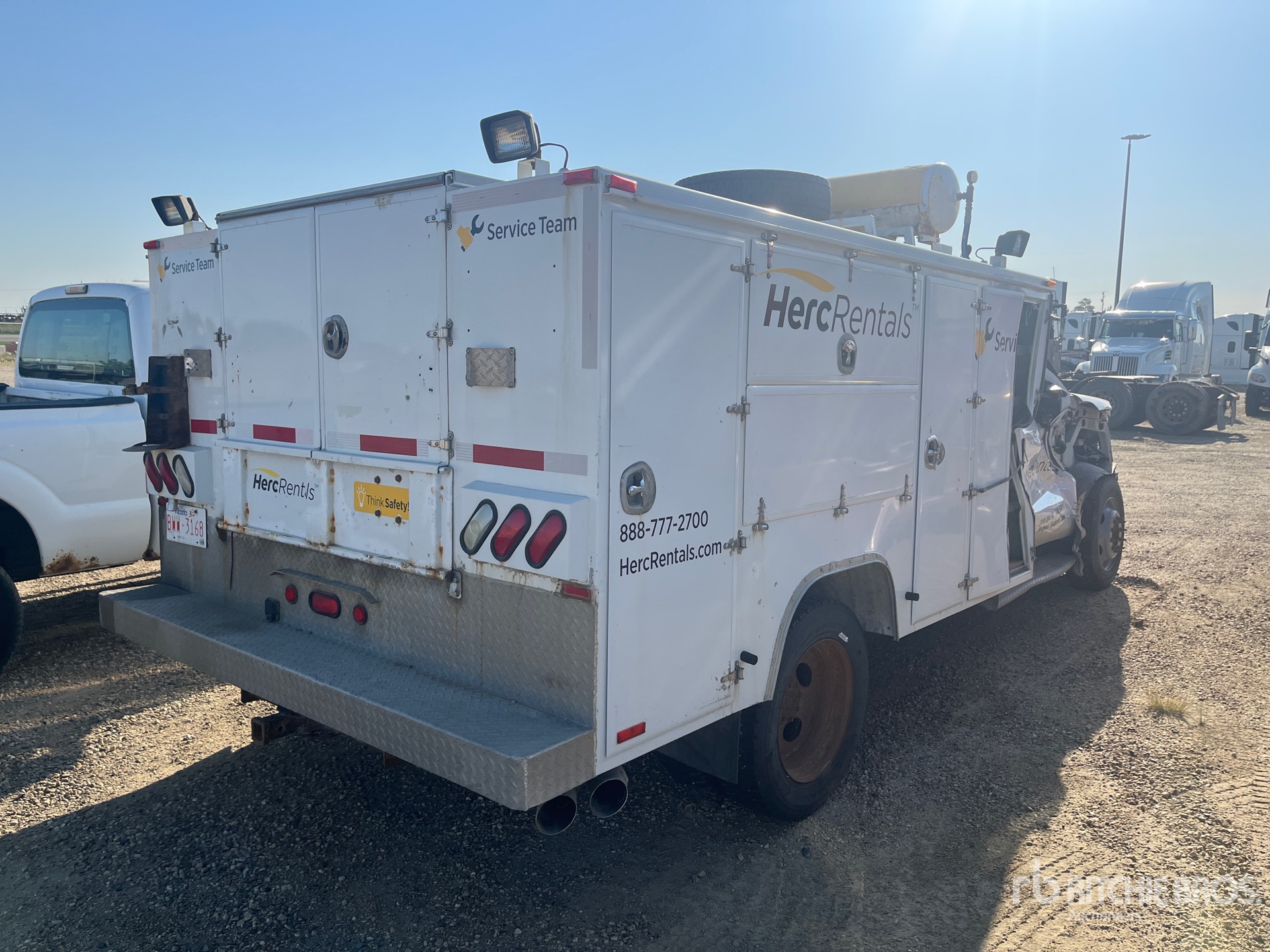 General Appearance with Picture, Right Rear Corner