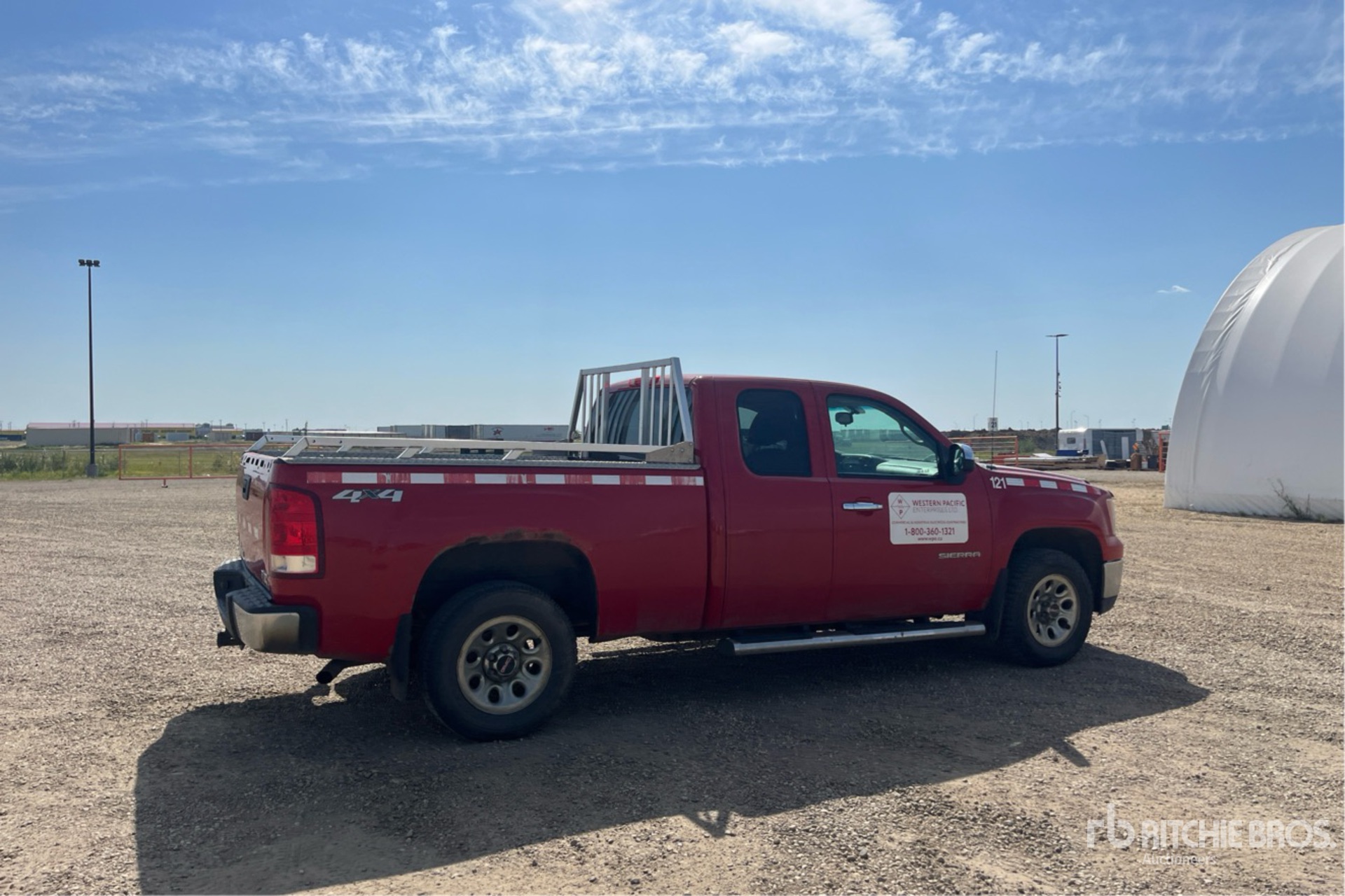 General Appearance with Picture, Right Rear Corner