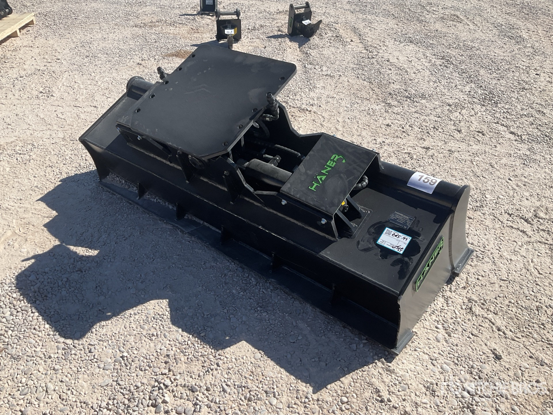 General Appearance with Picture, Right Rear Corner
