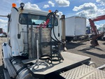 4 Underbody - Truck with 