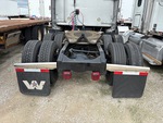 4 Underbody - Truck with 