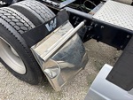 4 Underbody - Truck with 