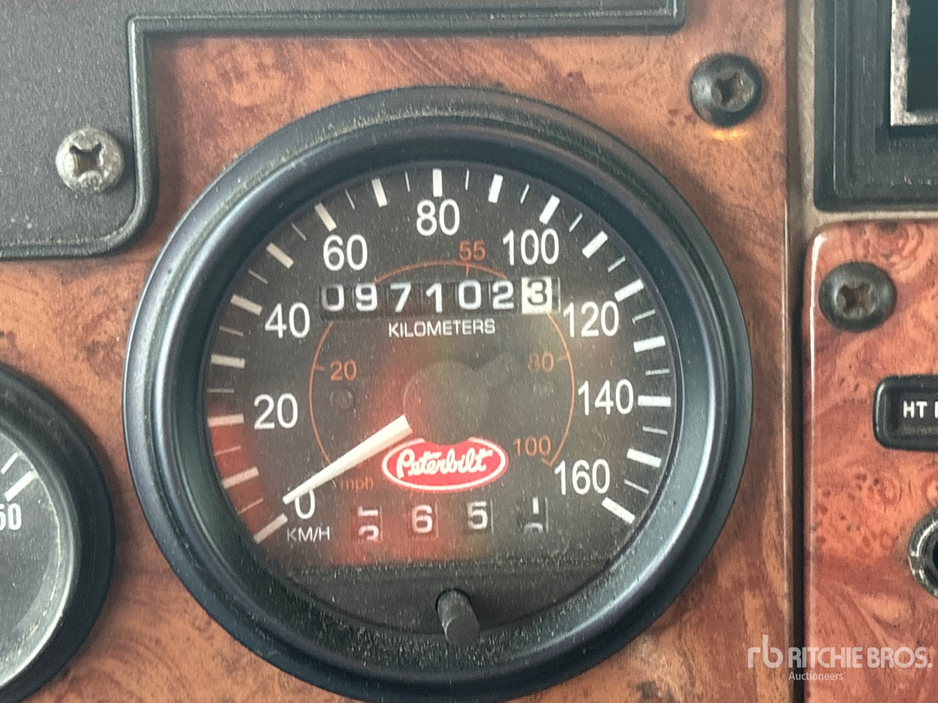 General Appearance with Hour Meter / Odometer