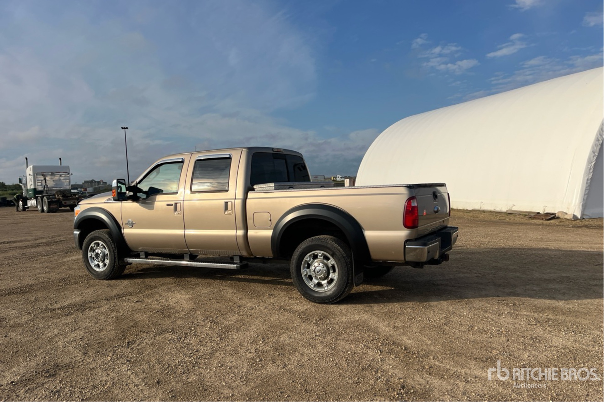 General Appearance with Picture, Left Rear Corner