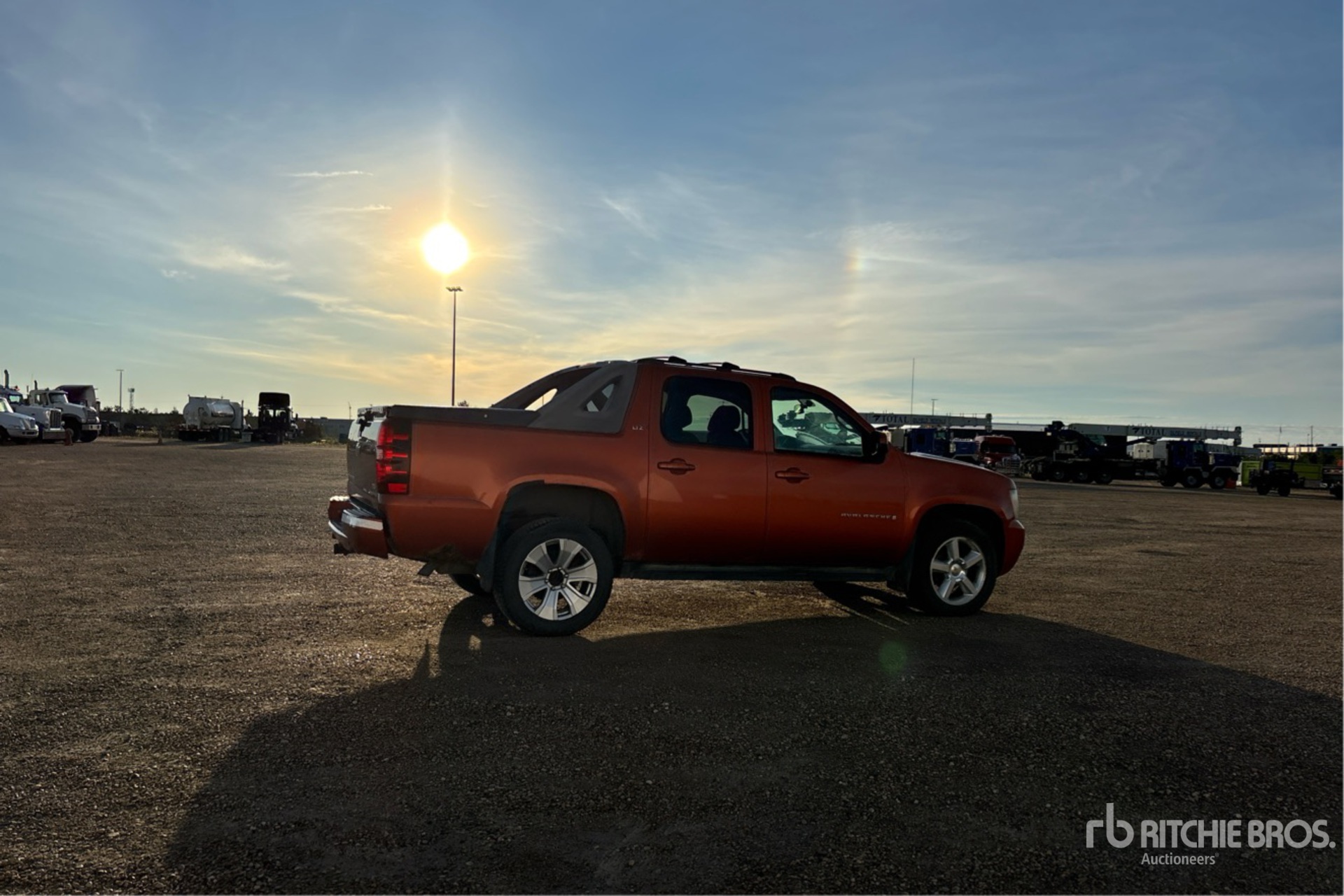 General Appearance with Picture, Right Rear Corner