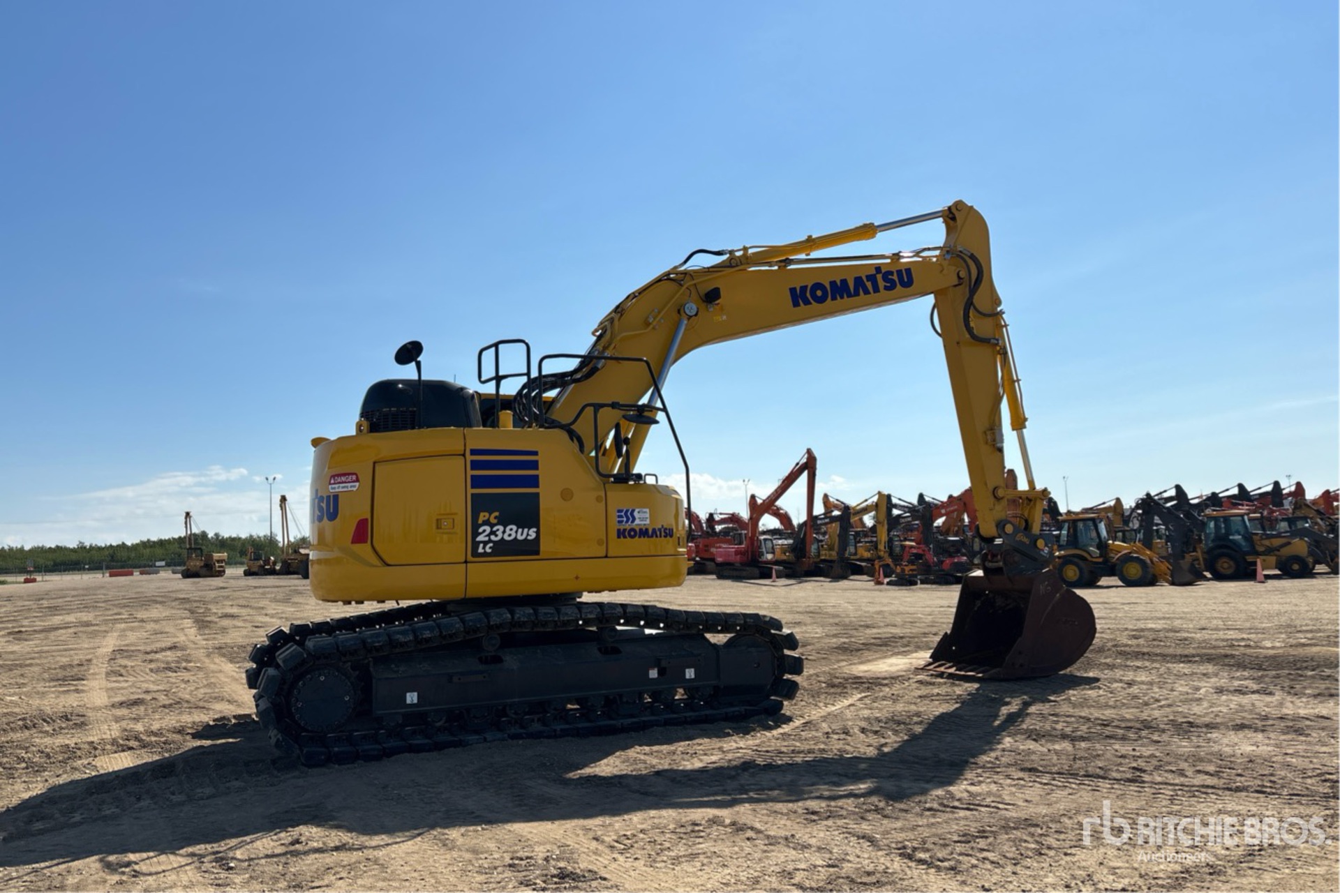 EXCAVADORA 2023 KOMATSU PC238USLC11