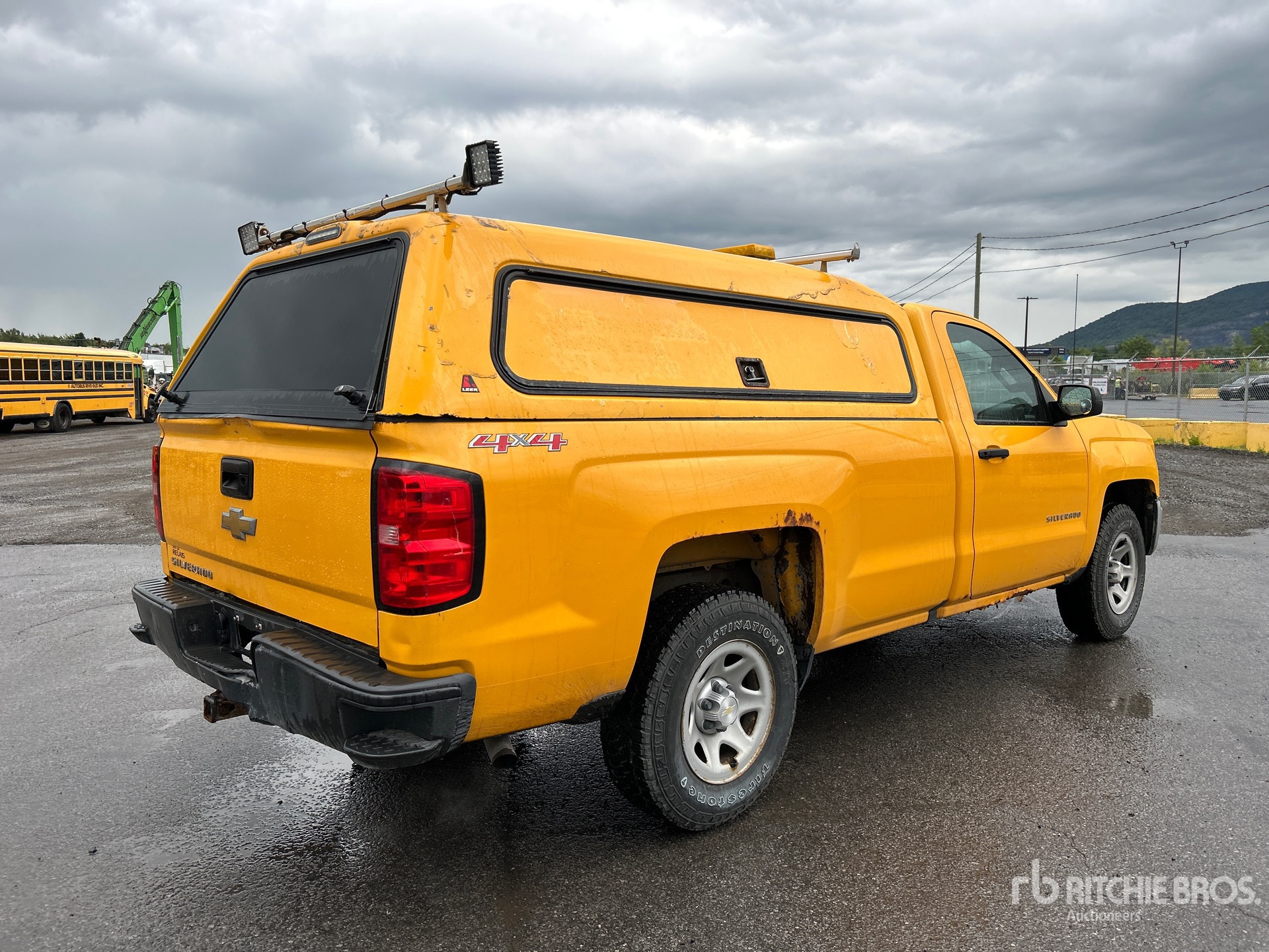 General Appearance with Picture, Right Rear Corner