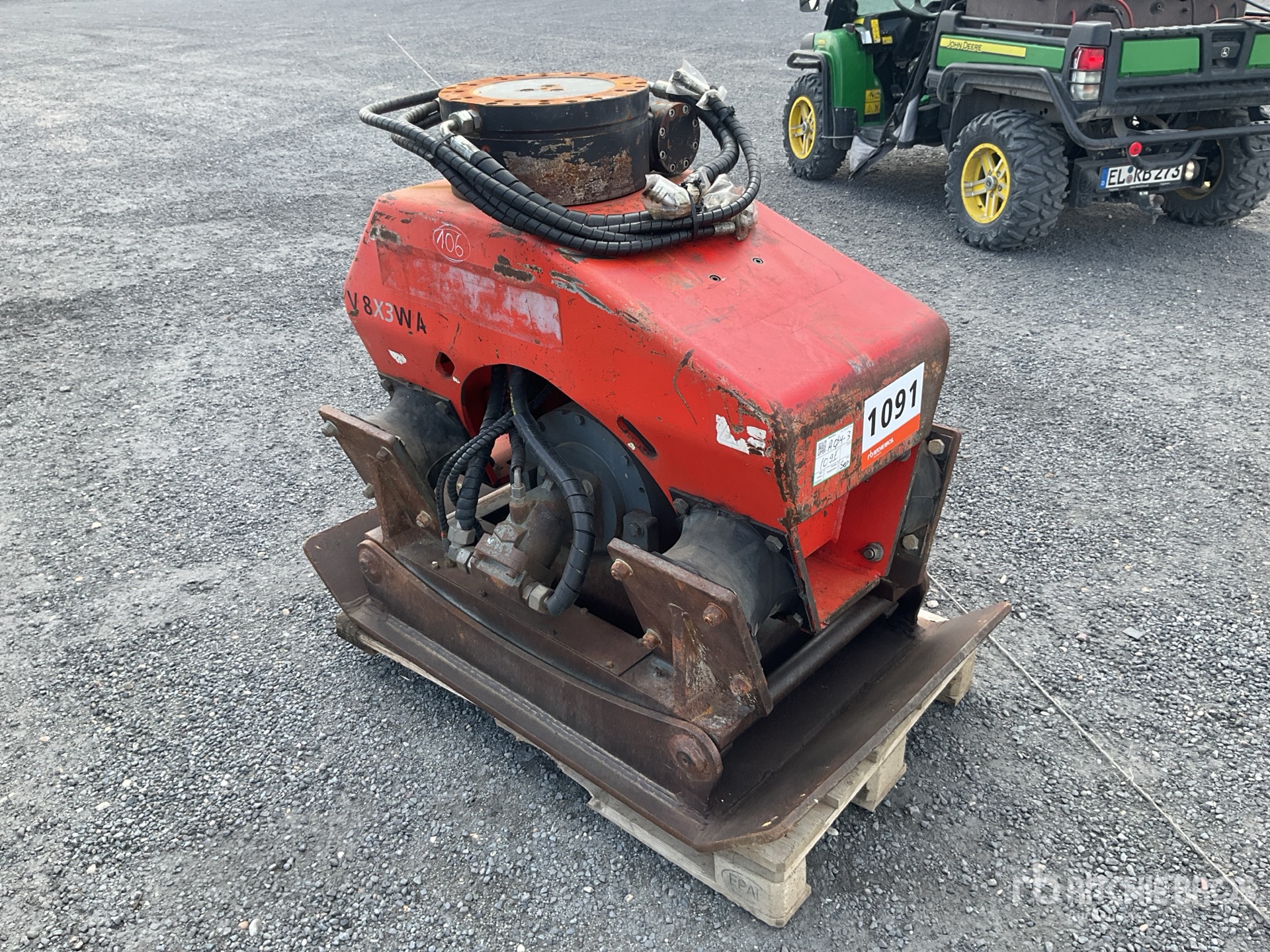 General Appearance with Picture, Right Front Corner