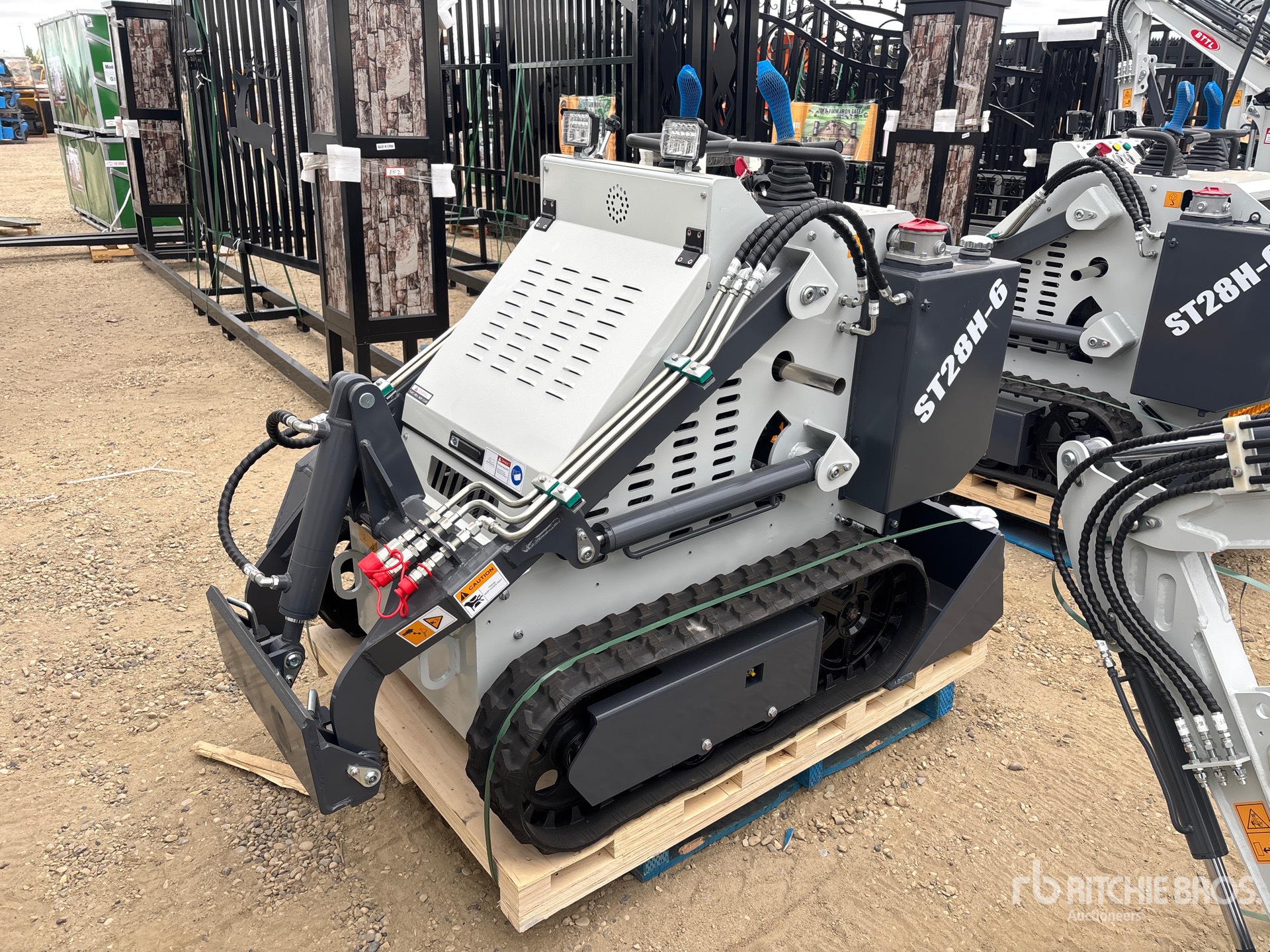 MINI CARGADOR SOBRE ORUGAS 2025 COMPAC ST28H6
