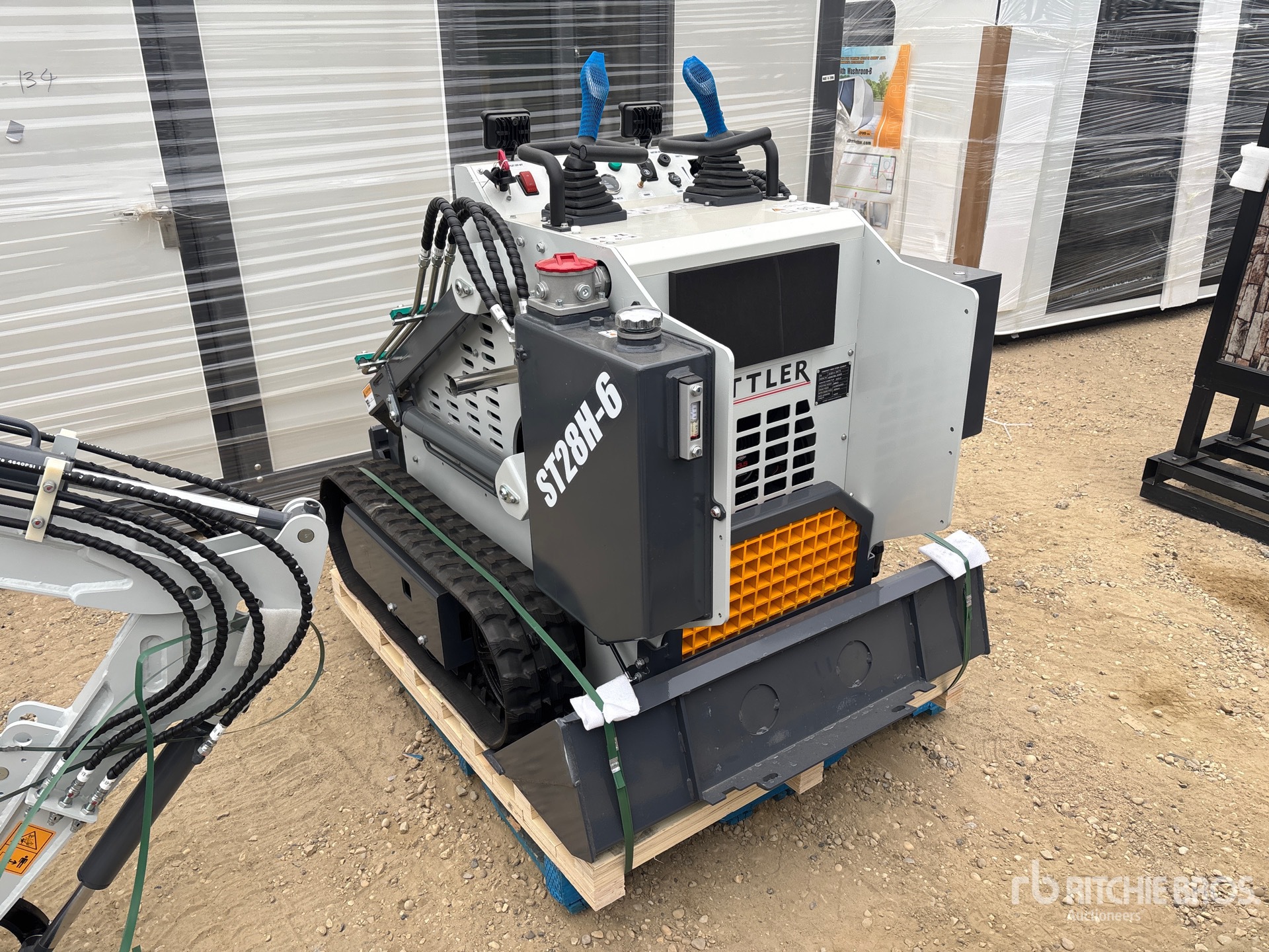 MINI CARGADOR SOBRE ORUGAS 2025 COMPAC ST28H6