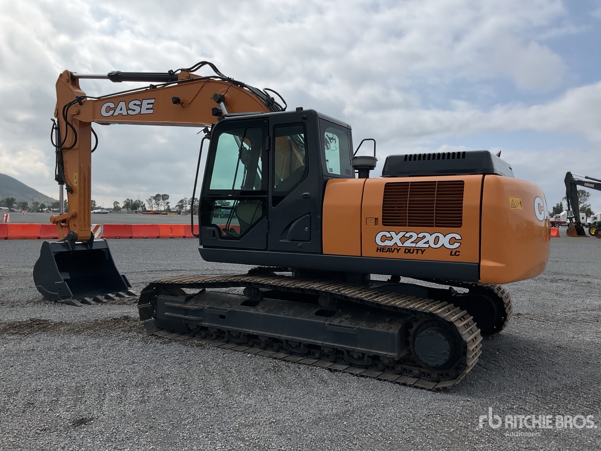 EXCAVADORA 2021 CASE CX220CLCHD