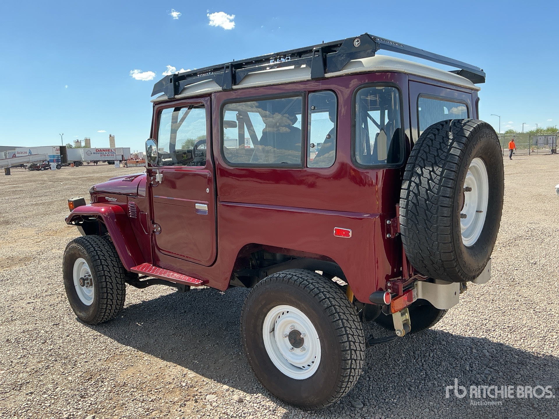 General Appearance with Picture, Left Rear Corner