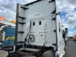4 Underbody - Truck with 