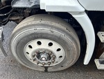 4 Underbody - Truck with 