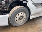 4 Underbody - Truck with 