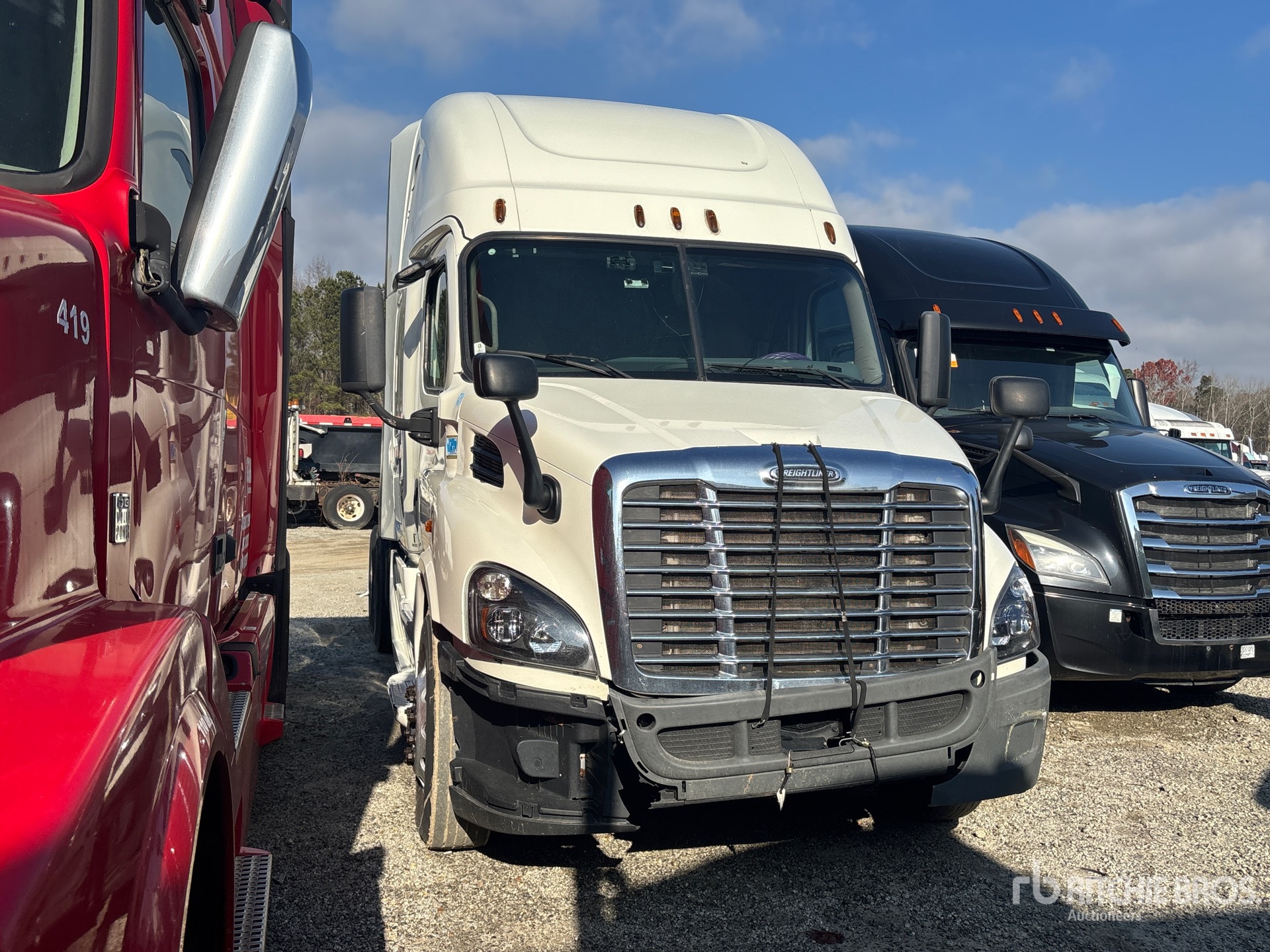 General Appearance with Image, coin avant droit