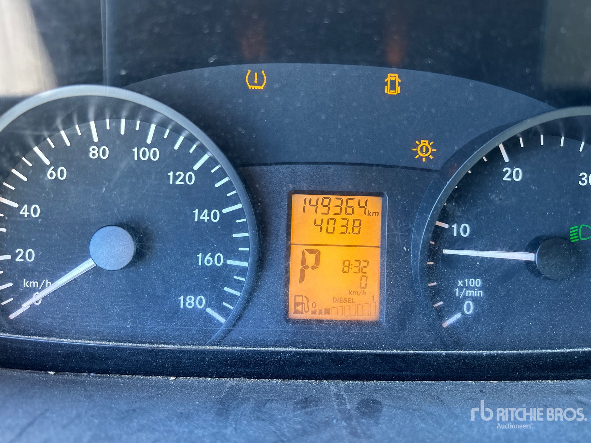 General Appearance with Hour Meter / Odometer