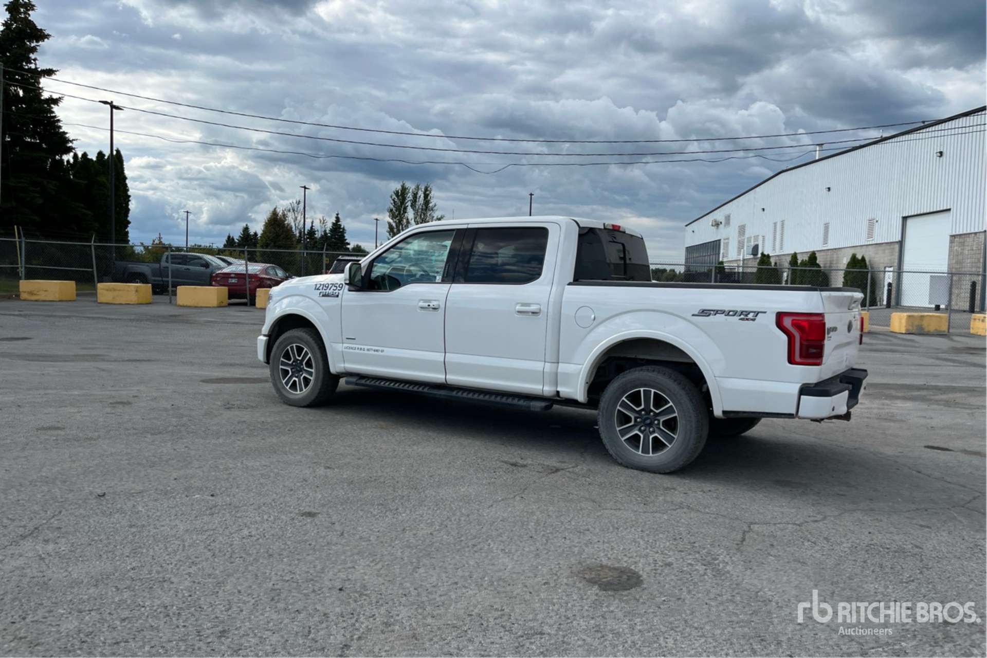 General Appearance with Picture, Left Rear Corner