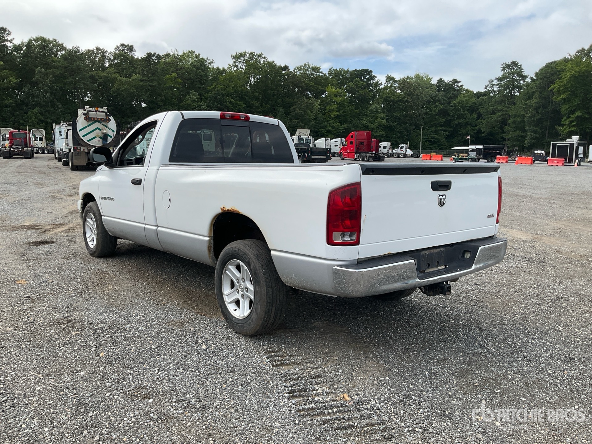 General Appearance with Picture, Left Rear Corner