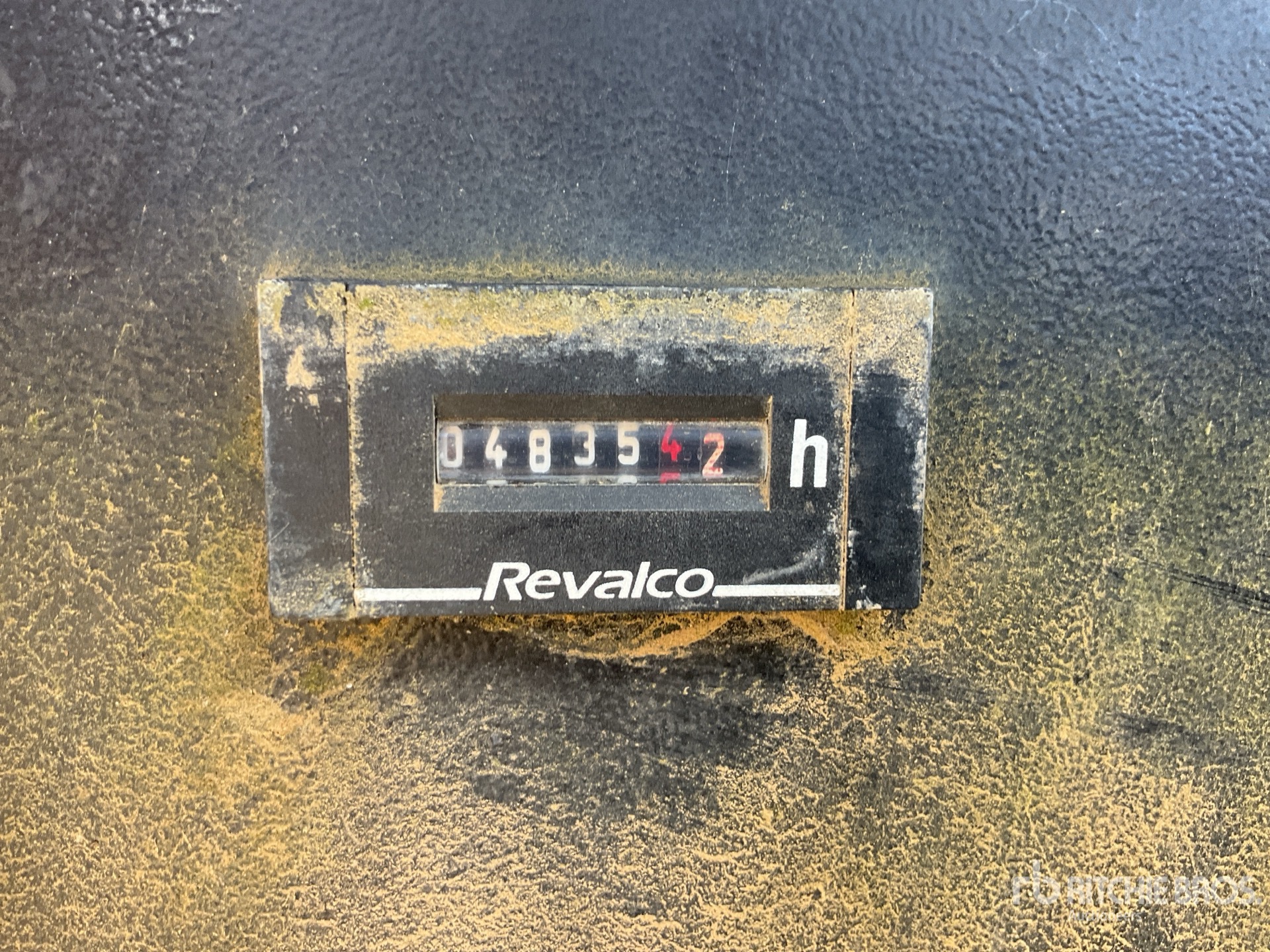 General Appearance with Hour Meter / Odometer