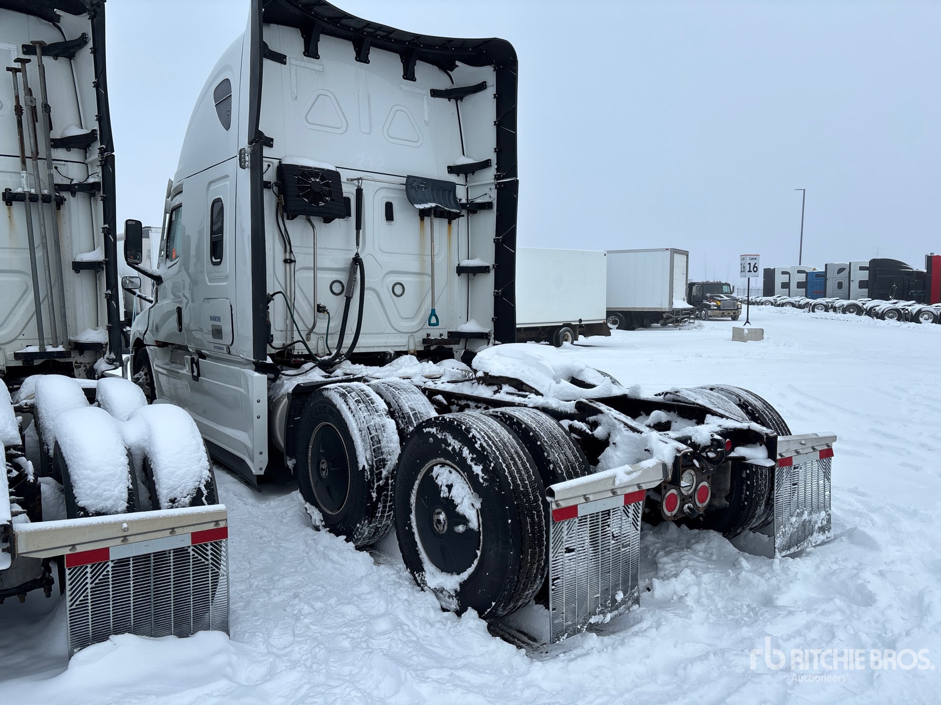Aspect général with Image, coin arrière gauche