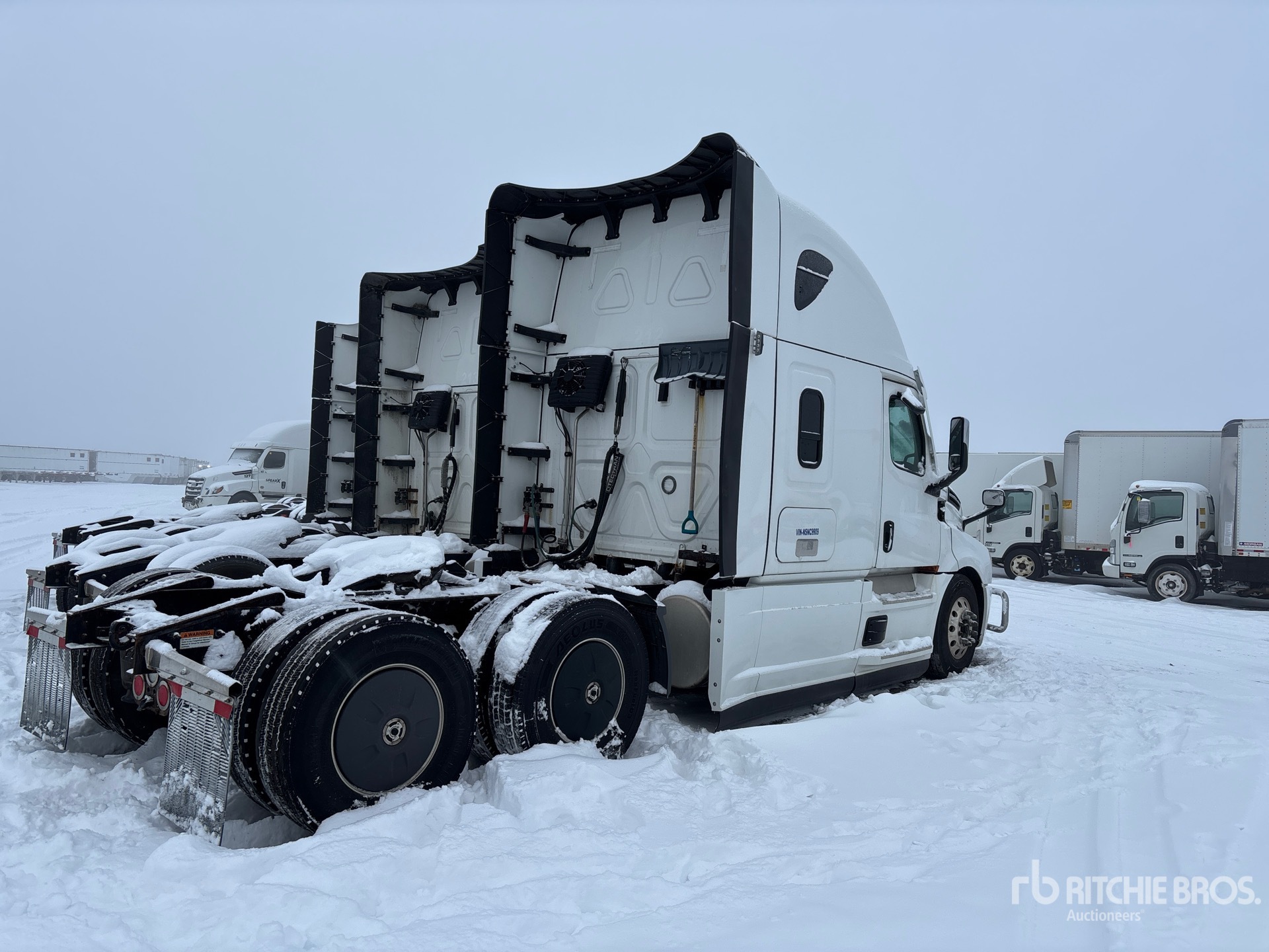 Aspect général with Image, coin arrière droit