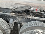 4 Underbody - Truck with 