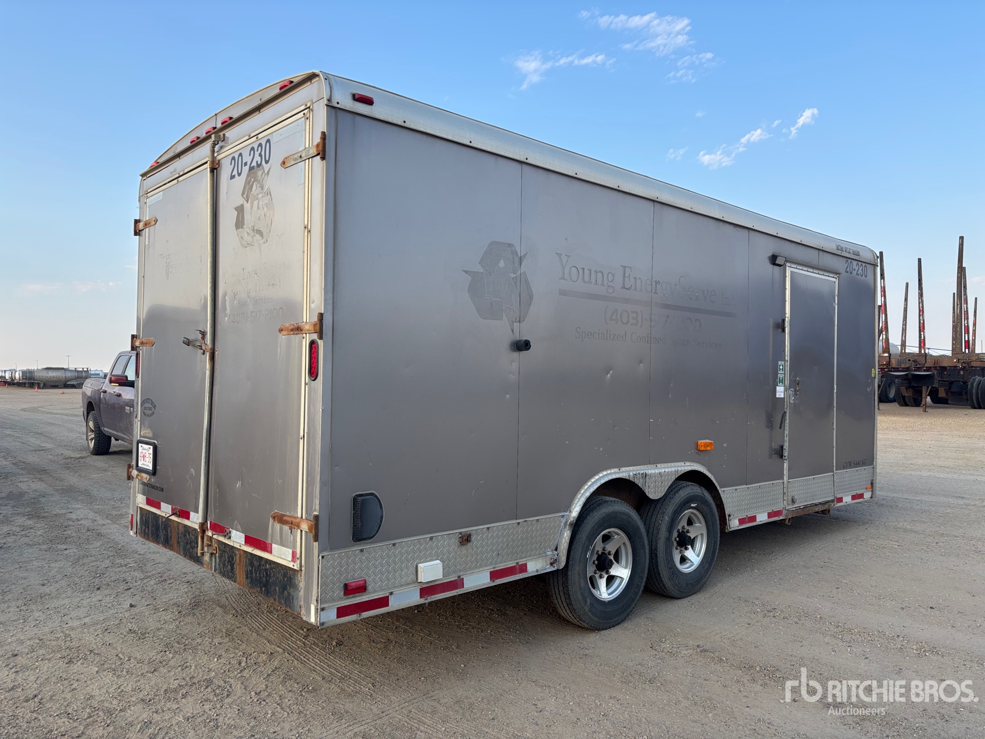 General Appearance with Picture, Right Rear Corner