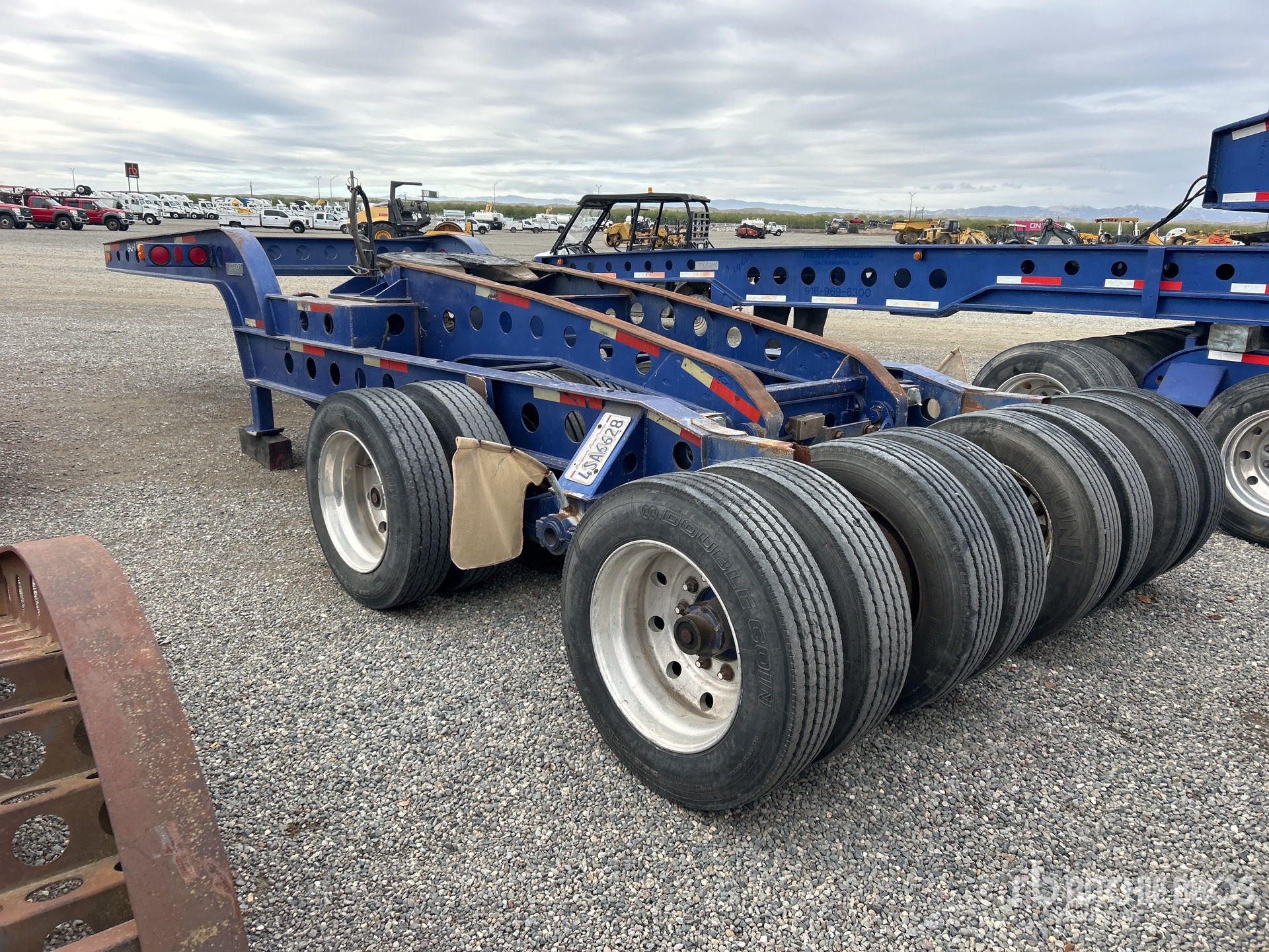 General Appearance with Bild, Ecke hinten links