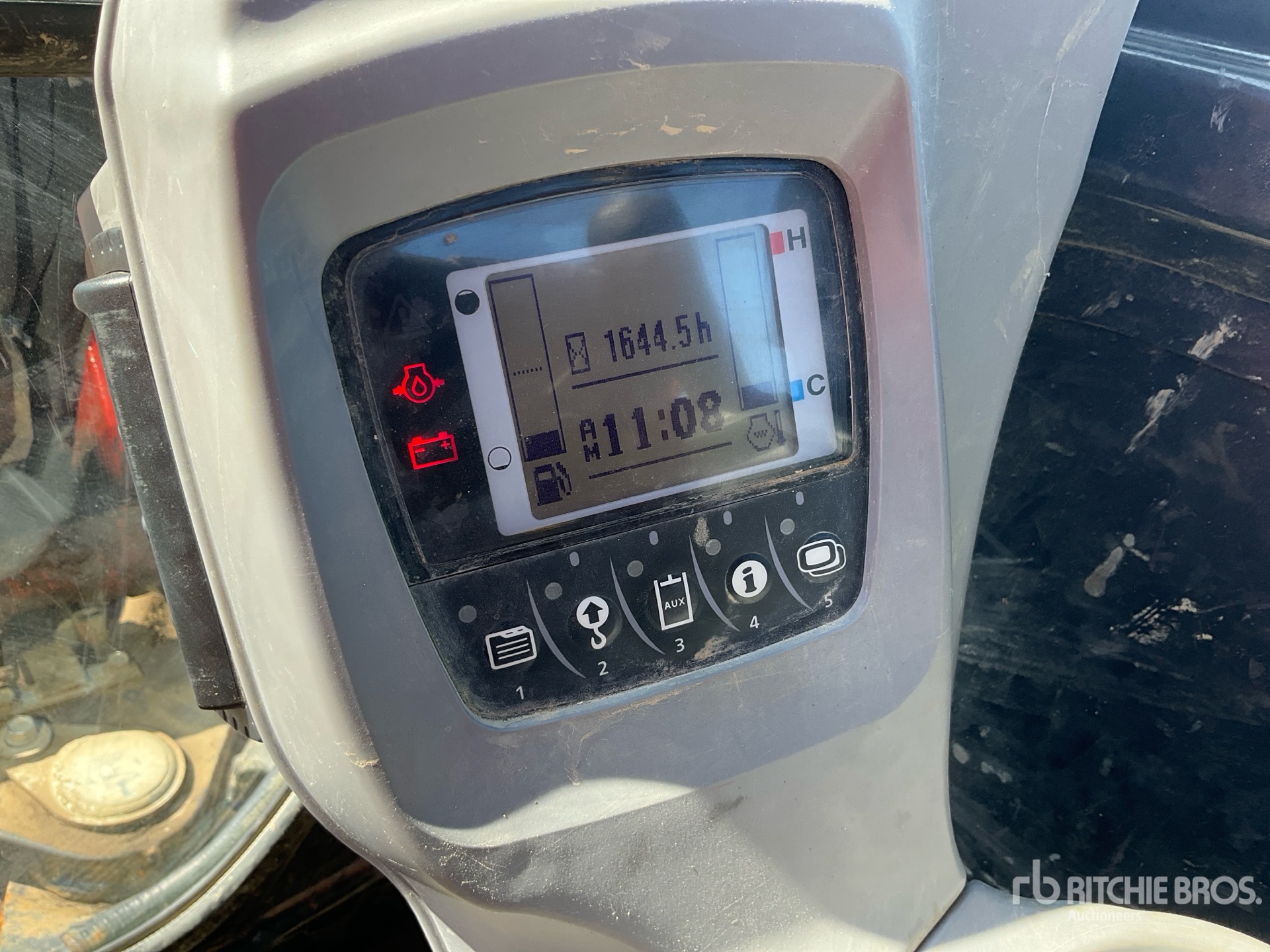 General Appearance with Hour Meter / Odometer