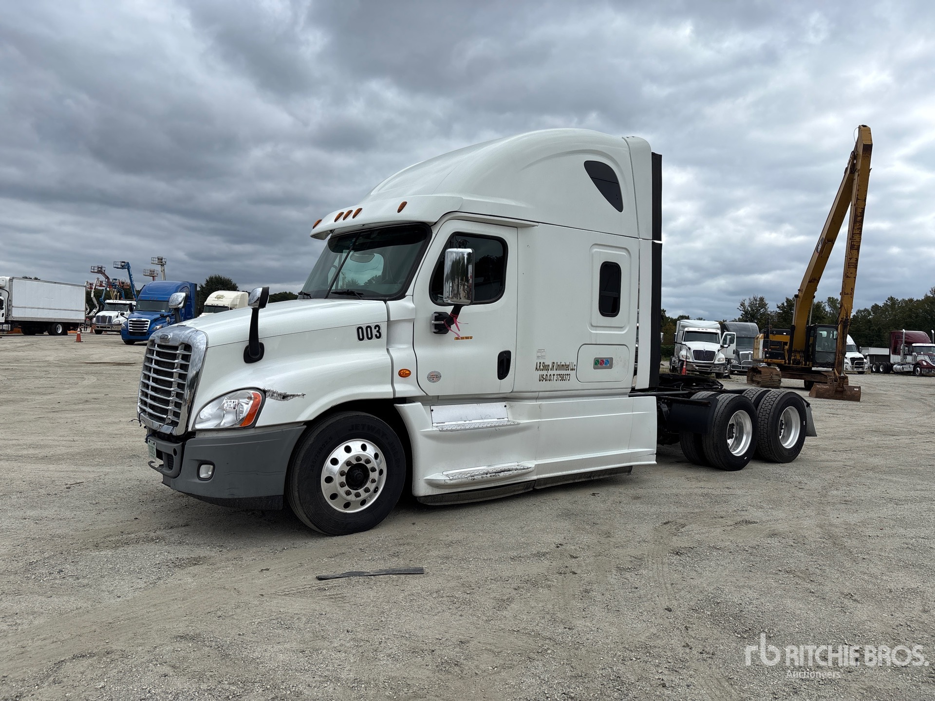 CAMIóN CAMAROTE 2017 FREIGHTLINER