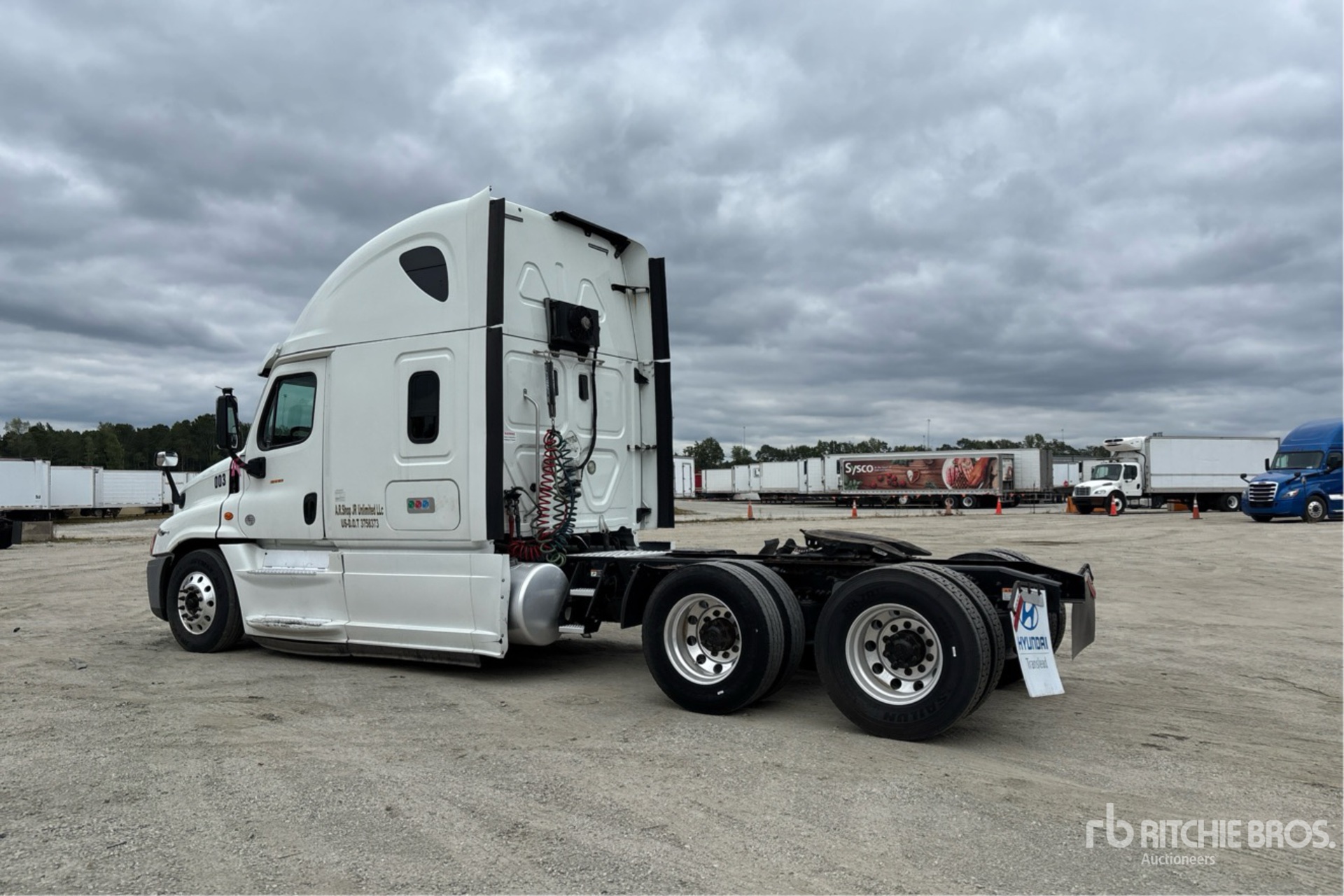 CAMIóN CAMAROTE 2017 FREIGHTLINER