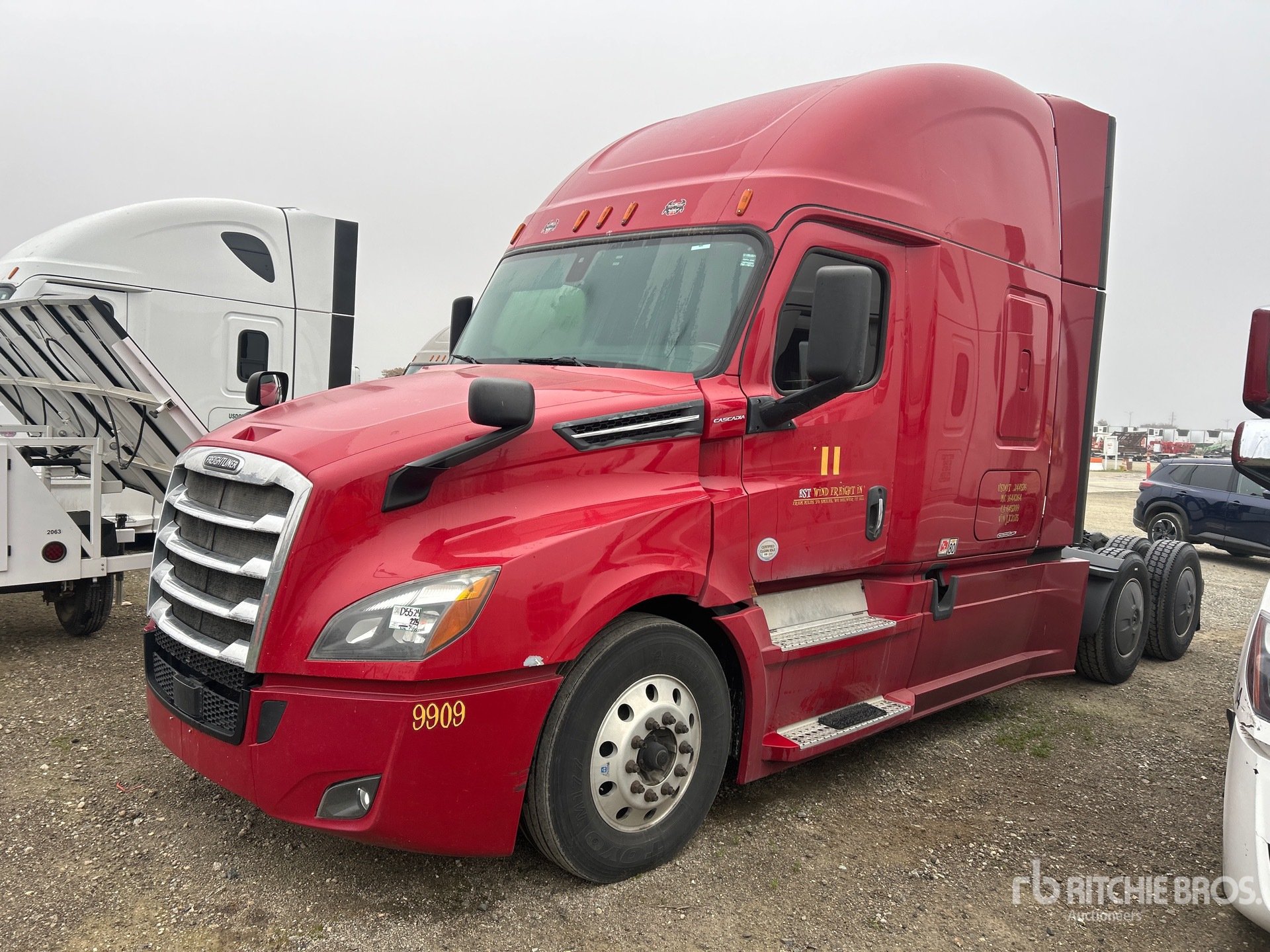 General Appearance with Picture, Left Front Corner