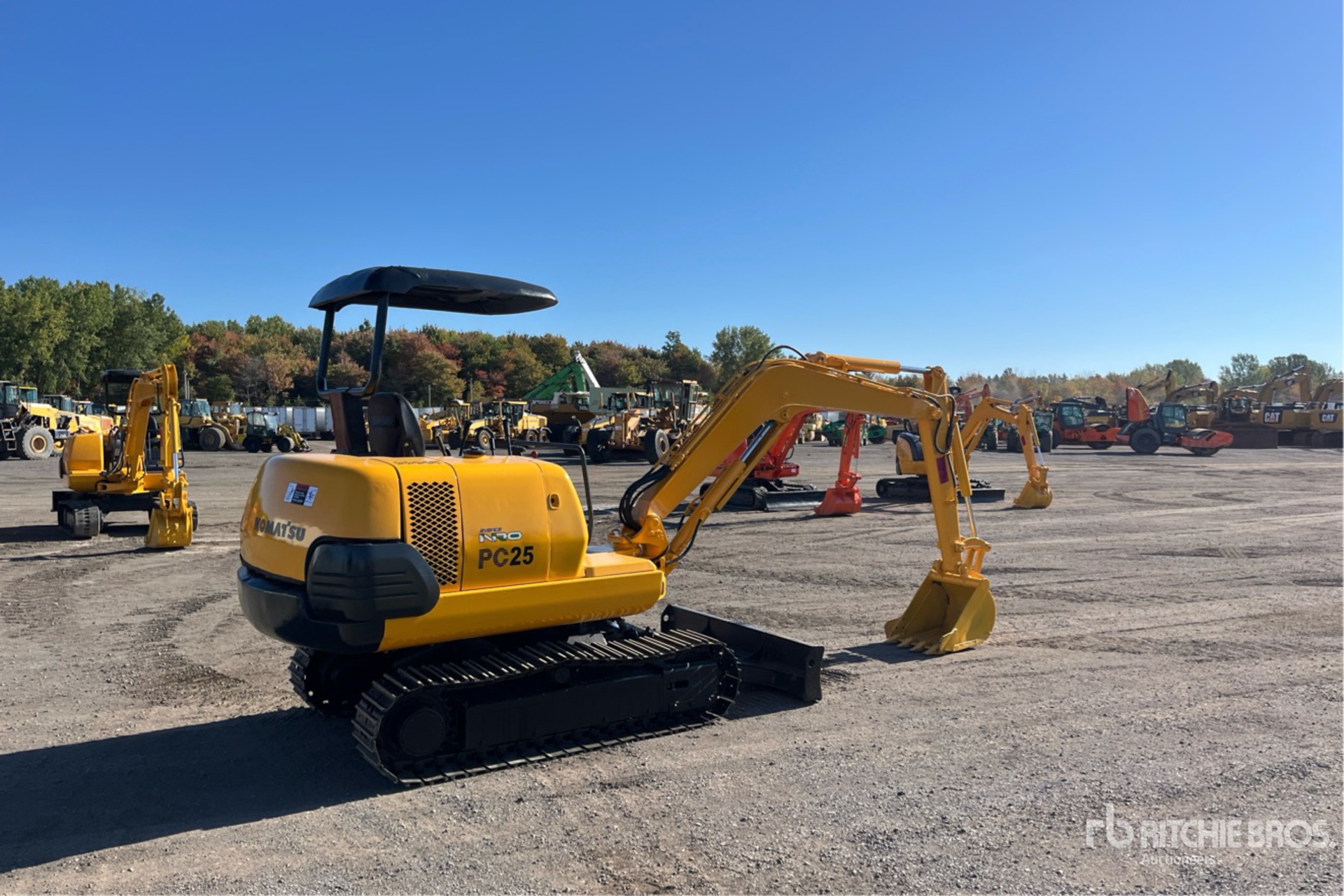 EXCAVADORA 1990 KOMATSU PC251