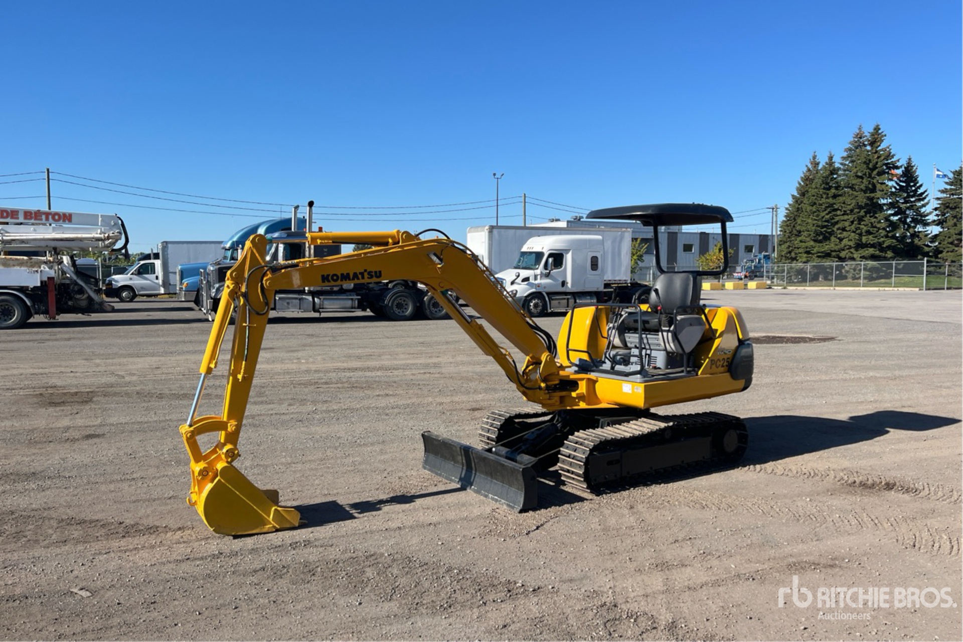 EXCAVADORA 1990 KOMATSU PC251