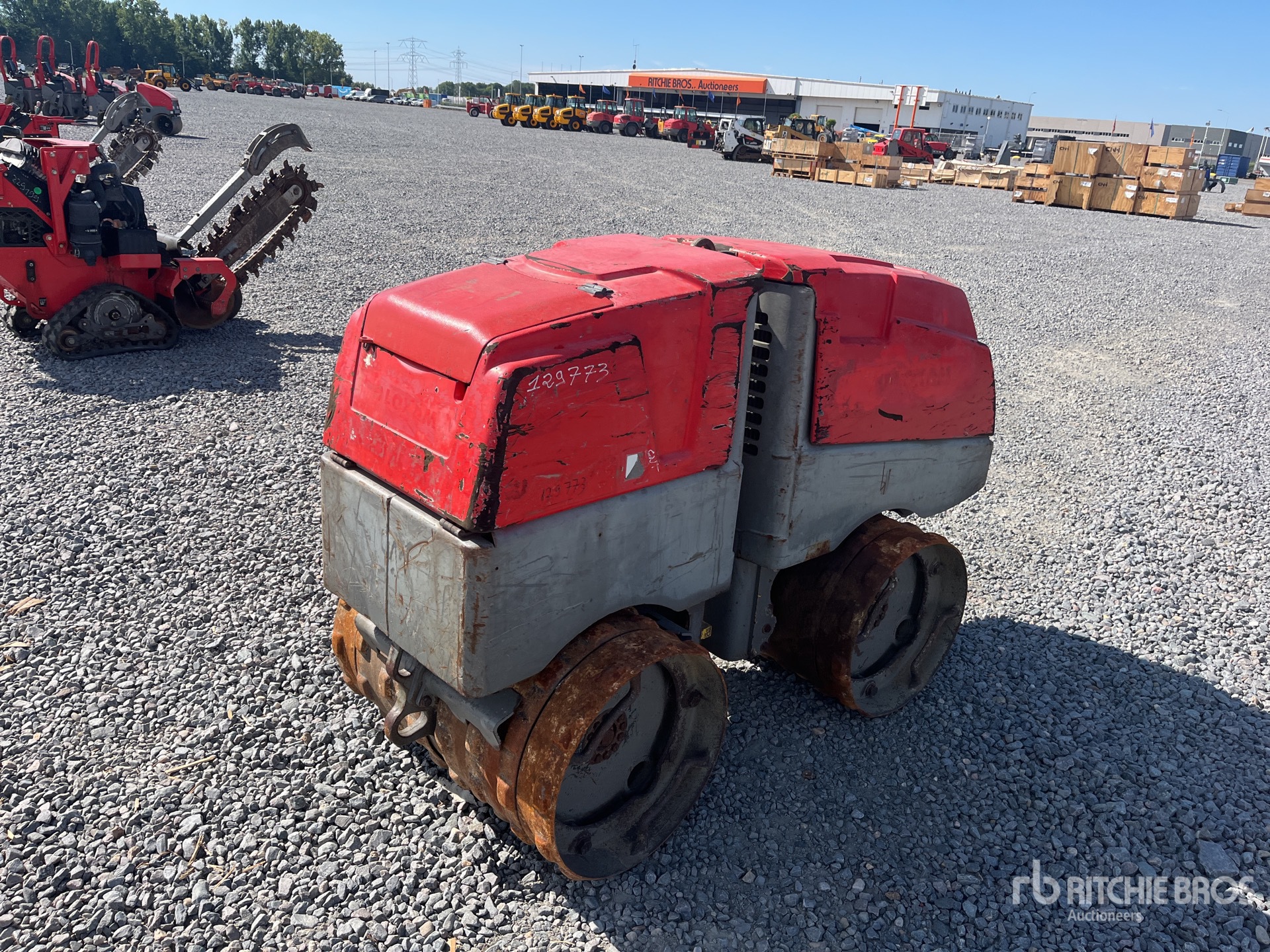 General Appearance with Picture, Right Rear Corner