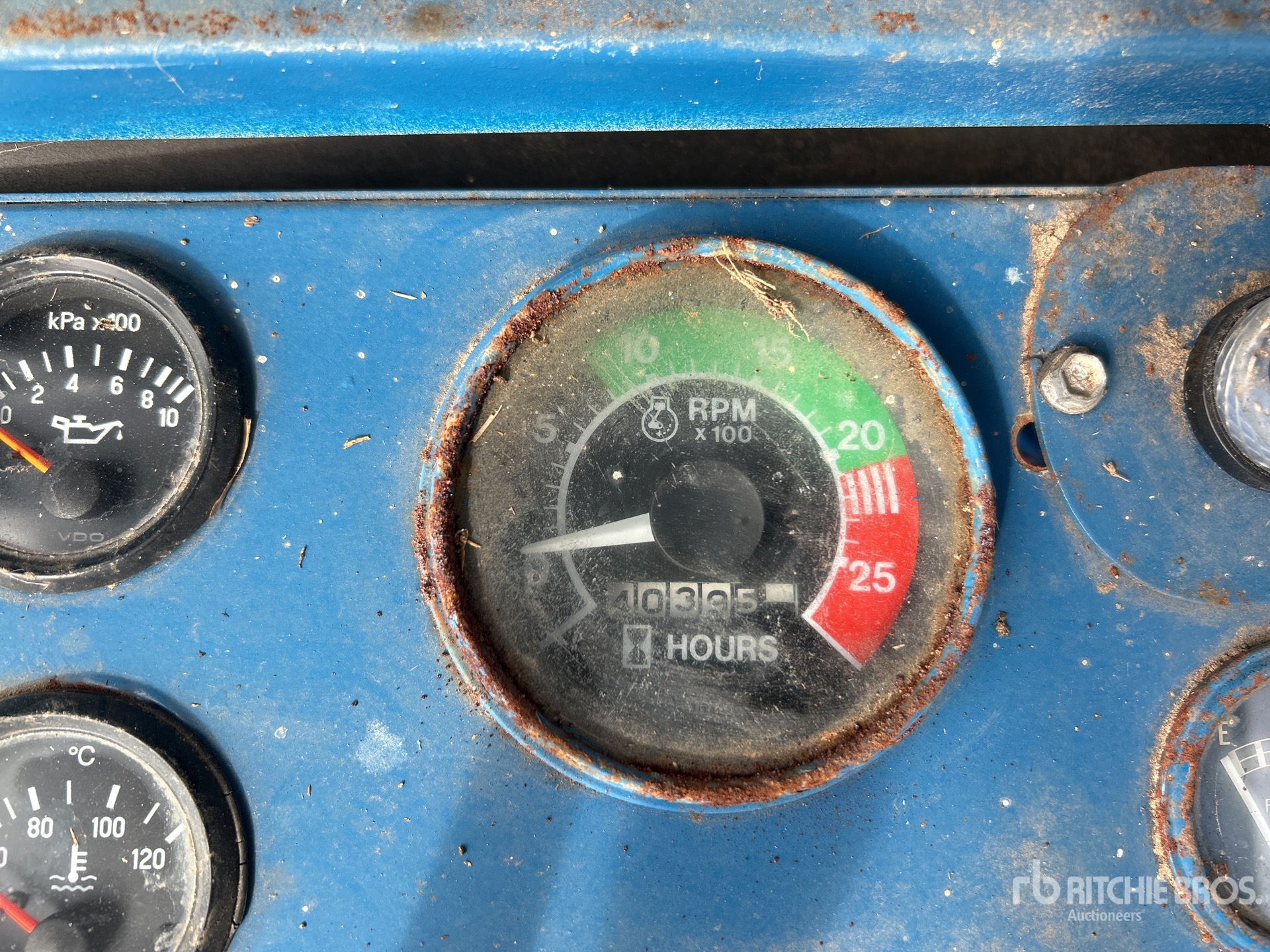 General Appearance with Hour Meter / Odometer