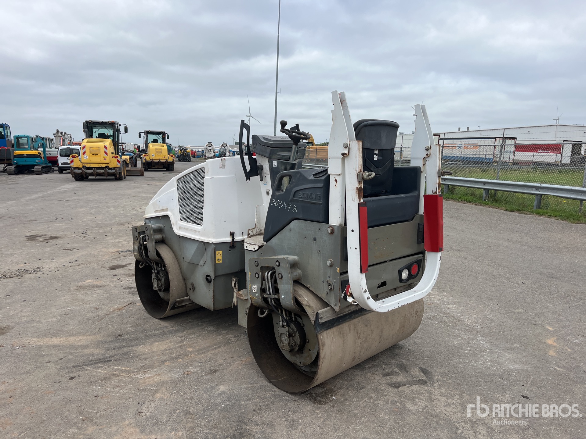 General Appearance with Picture, Left Rear Corner