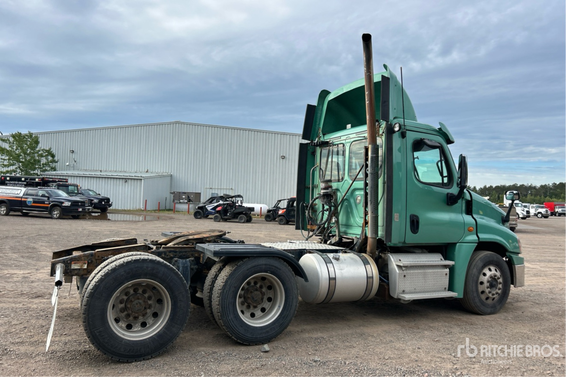 General Appearance with Picture, Right Rear Corner
