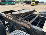 4 Underbody - Truck with 