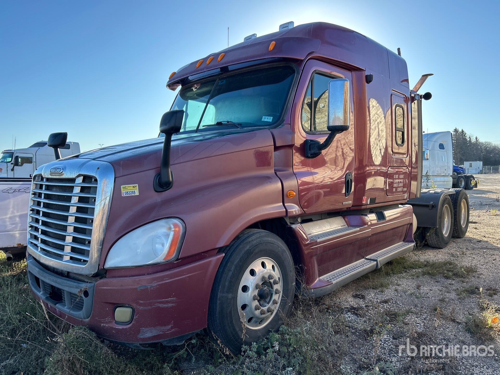 General Appearance with Bild, Ecke vorne links