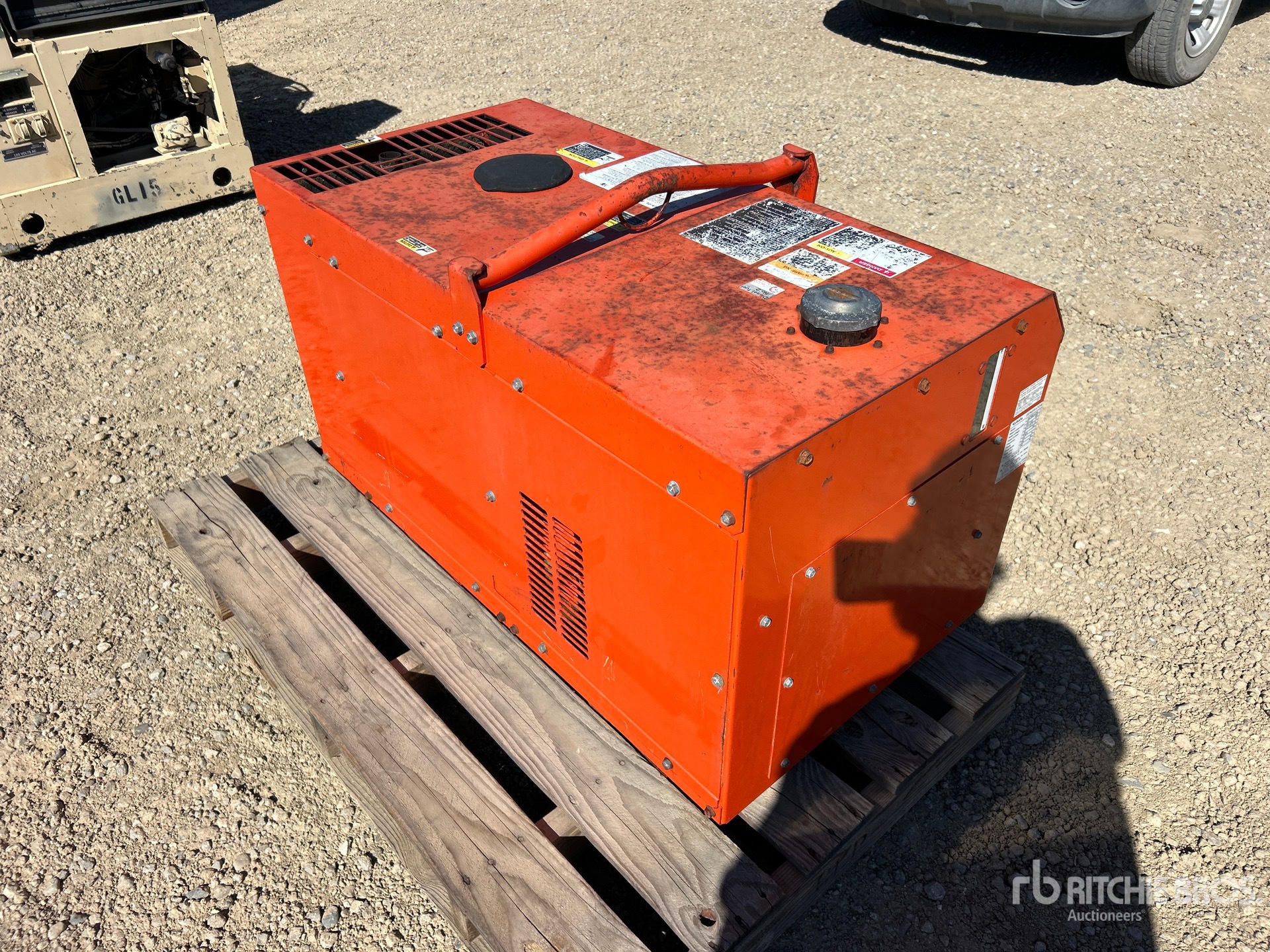 General Appearance with Picture, Right Rear Corner