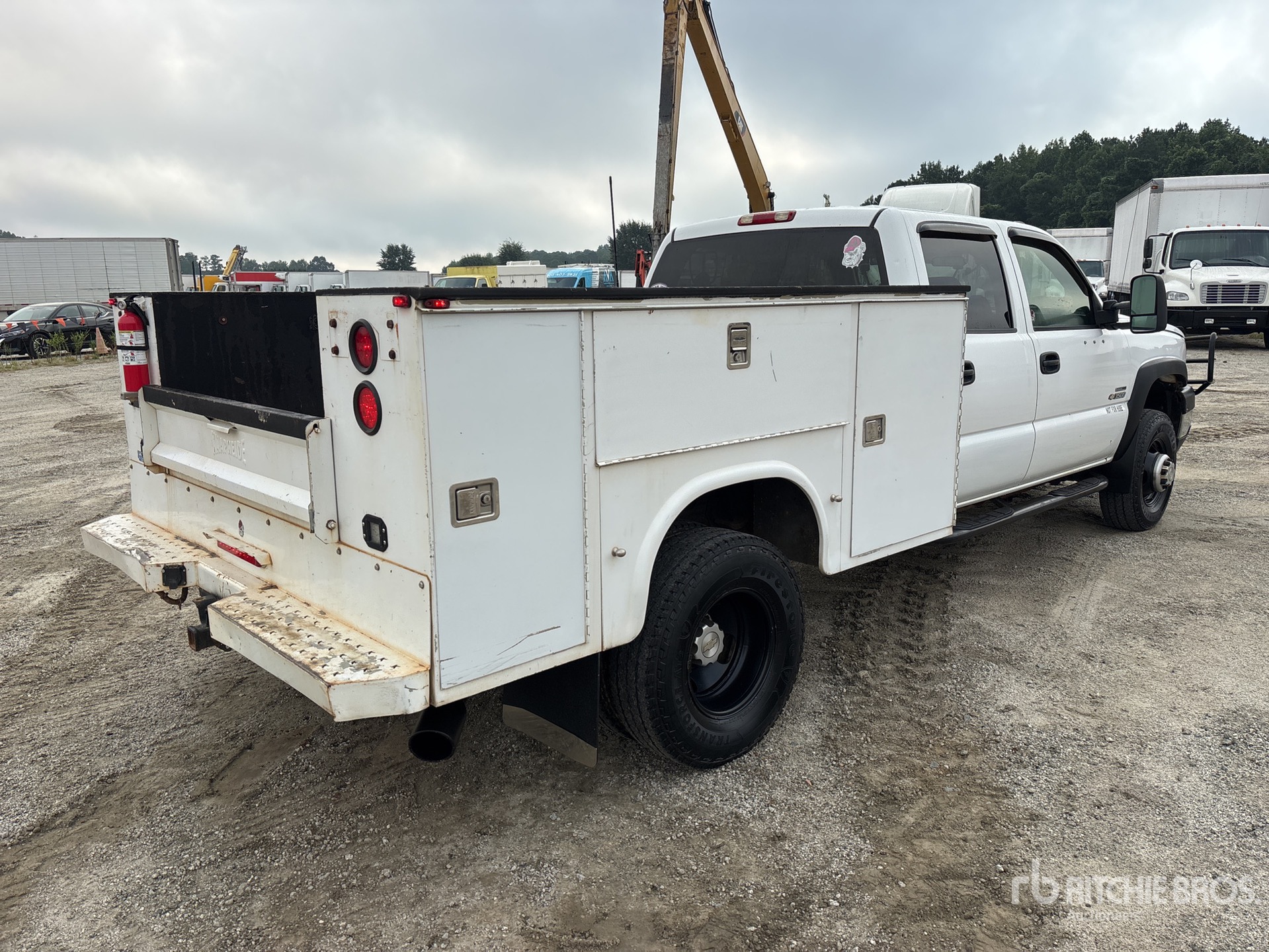 General Appearance with Picture, Right Rear Corner