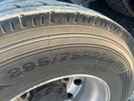 4 Underbody - Truck with 