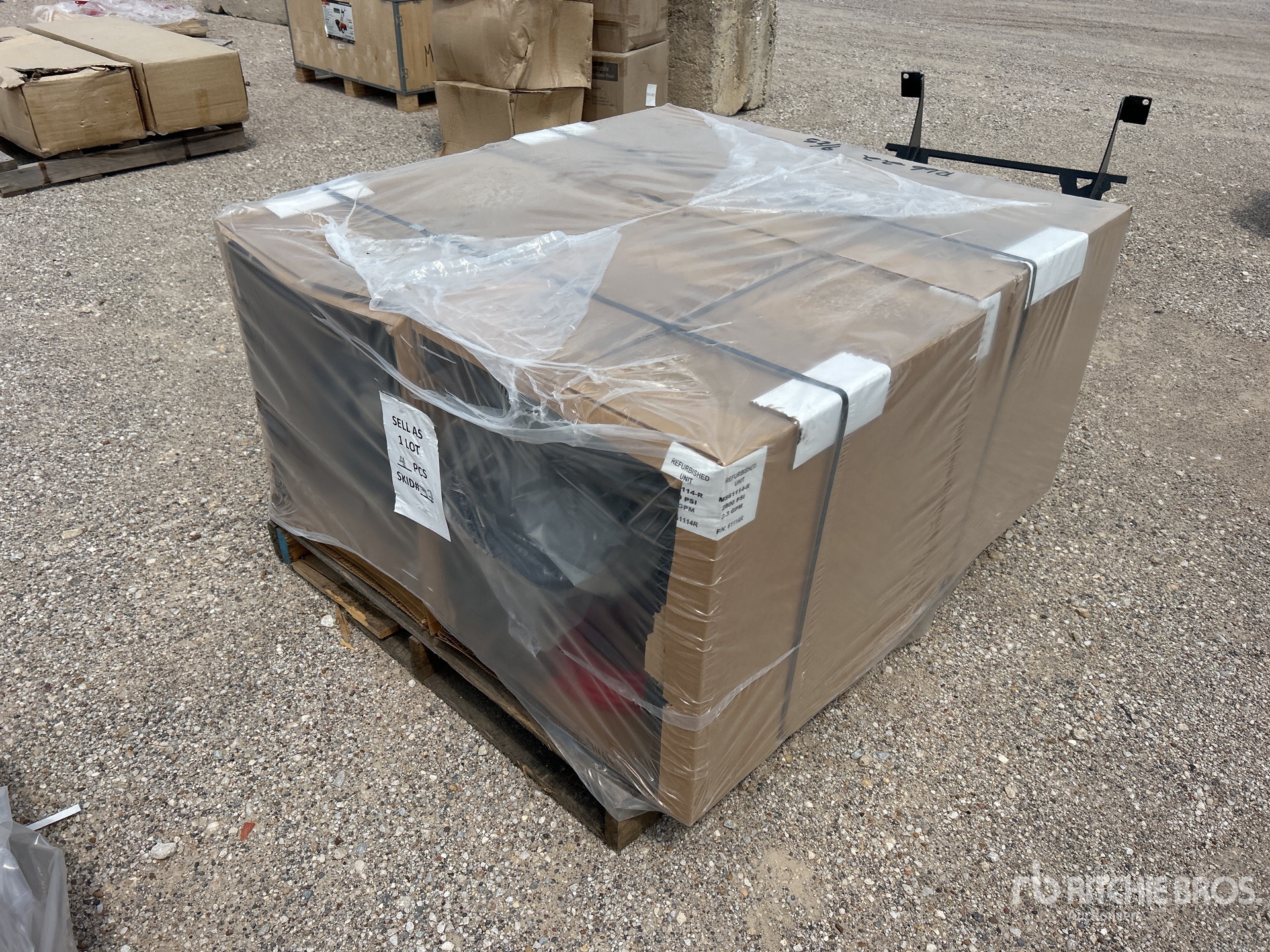 General Appearance with Picture, Right Rear Corner