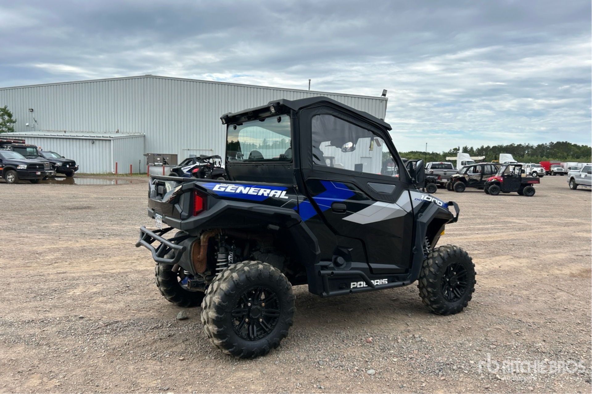 General Appearance with Picture, Right Rear Corner